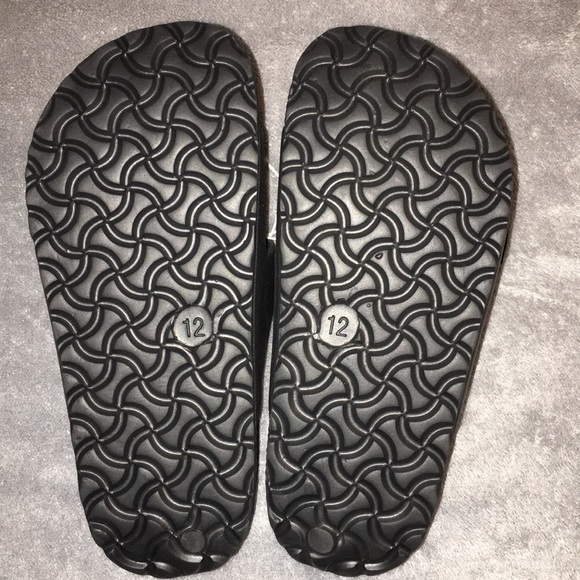 SOLD 🛑Dual Strap Black Sandals NWOT, Size 12 - Picture 2 of 4